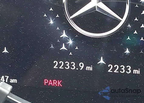 2025 Mercedes-Benz C 300 z USA, uszkodzony, nr VIN W1KAF4HB4SR244402